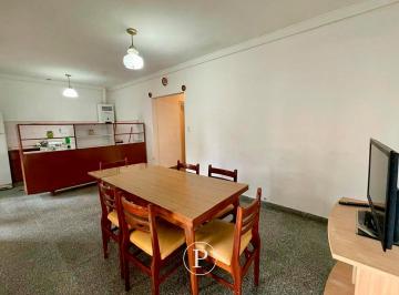 Casa · 74m² · 5 Ambientes · 1 Cochera · Casa en Block en Punta Mogotes