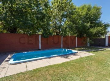Casa · 100m² · 3 Ambientes · Venta Casa Quinta 3 Amb C/quincho y Pileta
