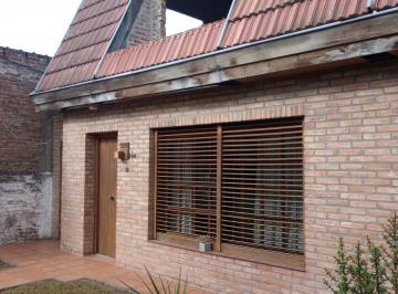 Casa de 5 ambientes, Almirante Brown · Chalet a Pasos de Av H. Yrigoyen Retasada