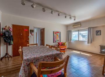 Departamento · 112m² · 5 Ambientes · 1 Cochera · Excelente Semipiso - Venta - 5 Amb - 2 Balcones - Cochera - Villa del Parque