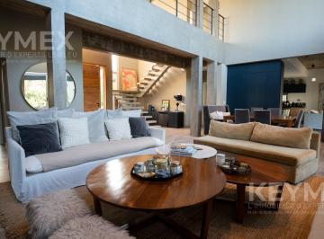 Casa · 470m² · 9 Ambientes · 1 Cochera · Casa en Venta y Alquiler en La Berlina, Pilará Golf Country