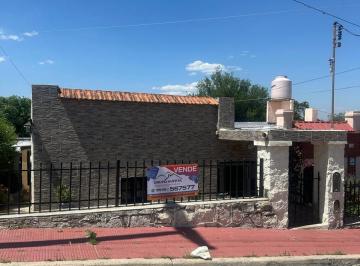 PH · 220m² · 7 Ambientes · Casa en PH en Huerta Grande, Centro