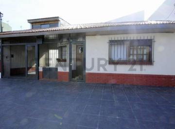 Casa · 285m² · 5 Ambientes · Venta de 2 Casas Una de 5 Ambientes y Otra de 3 Ambt. C/coch Para 3 Autos - Sarandí - Avellaneda