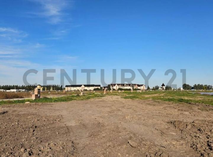 Terreno · 640m²