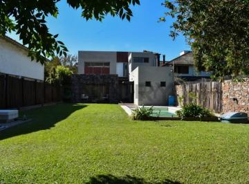 Casa · 199m² · 6 Ambientes · Casa en Venta en Gonnet