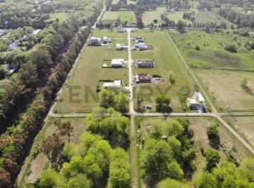 Terreno · 834m² · Lote en Venta en Barrio Las Carolinas City Bell