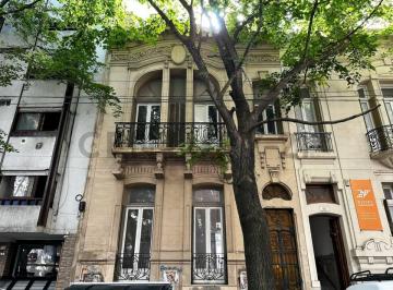 Casa · 254m² · 5 Ambientes · Casa en Venta, La Plata.