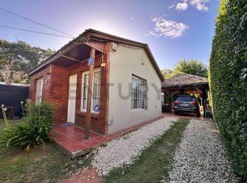 Casa · 85m² · 3 Ambientes · Casa en Venta en Villa Elisa 428 E/ 135 y 136