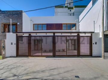 Casa · 97m² · 4 Ambientes · Duplex de 2 Dorm. a Estrenar en Venta