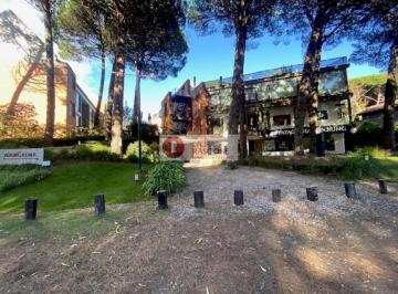 Departamento · 72m² · 3 Ambientes · 1 Cochera · Departamento Complejo Agua Calma (C)