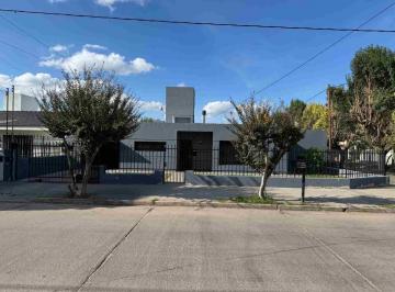Casa de 9 ambientes, Córdoba · Marquez Esquina 4 Dor 3 Bñs Piscina Reciclada Impecable