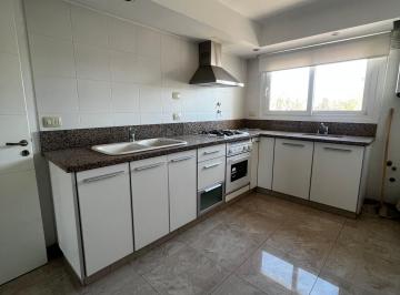 Cocina · Departamento de 2 Dorm. de Categoría (Centro)