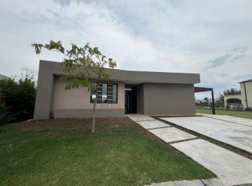 Casa · 200m² · 5 Ambientes · 2 Cocheras · Casa en Venta 3 Dorm. + Estudio Santa Elena Pilar del Este