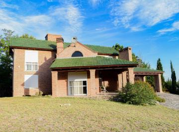 Quinta vacacional de 5 ambientes, Río Cuarto · Casa en Venta Alpa Corral, Excepcional Propiedad