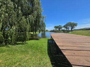 Casa · 200m² · 4 Ambientes · 3 Cocheras · Casa a Estrenar a La Venta en Fincas de Cardales