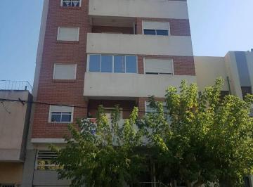 Departamento de 4 ambientes, Neuquén · Alquiler Semipiso Centrico 3 Dorm - Mendoza N° 12 - Nqn Cap