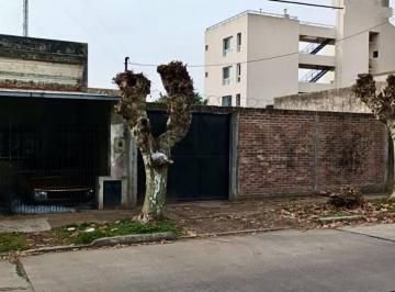 Terreno · 90m² · Venta Terreno Triple Frente Quilmes