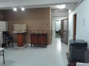 Oficina comercial · 112m² · 3 Ambientes · 1 Cochera · Venta de Oficina Mas Deposito en Pb Frente en Velez Sarsfield