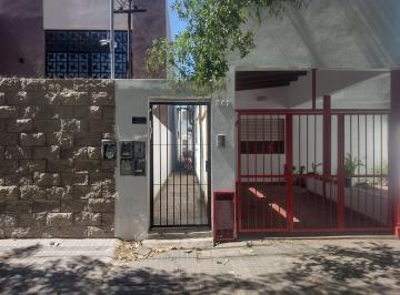 PH · 45m² · 3 Ambientes · PH en 115 Nº360