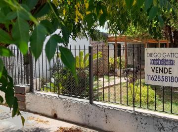 Casa de 4 ambientes, Esteban Echeverría · Casa con Local!