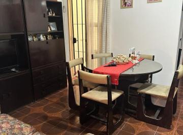 Departamento · 100m² · 4 Ambientes · Venta PH 4 Amb. en 2 Ptas. en Ramos Mejía - Muy Buen Estado C/2 Patios