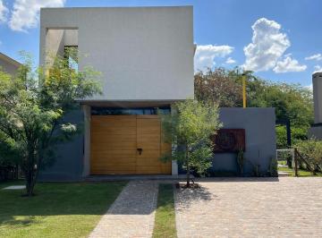 Casa · 200m² · 4 Ambientes · Casa en Venta Los Robles La Cañada de Pilar Cuan Propiedades
