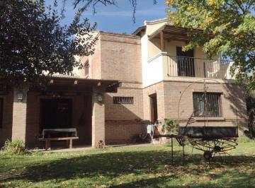 Casa de 10 ambientes, Mendiolaza · ¡Oportunidad Única! Hermosa Casa de 3 Dorm. en Barrio El Talar, Mendiolaza