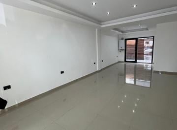 Local comercial · 40m² · Local a Estrenar - Salta 2981 a 100 m de Av Independencia