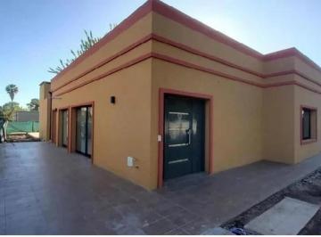 Casa · 149m² · 4 Ambientes · 2 Cocheras · Casa en Mapuche