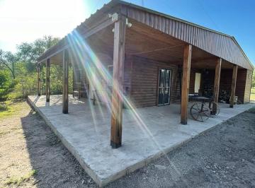 Casa · 84m² · 4 Ambientes · 2 Cocheras · Casa en Valle de Calamuchita