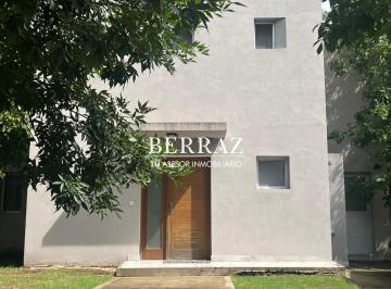 Casa · 143m² · 4 Ambientes · 4 Cocheras · Casa Alquiler 3 Dorm. Barrio Santa Guadalupe Lote de 596 m² Pilar del Este