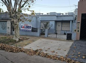 general-san-martin-villa-maipu-venta-casa-3-ambientes · Casa 3 Amb con Garage y Fondo