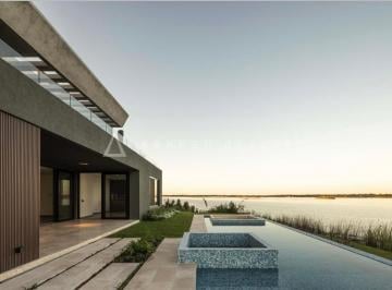 Casa · 780m² · 6 Ambientes · 2 Cocheras · Casa en Venta en Puertos del Lago