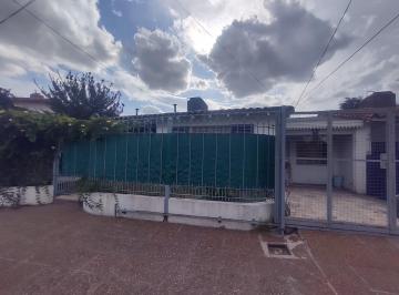 Casa · 109m² · 3 Ambientes · 3 Cocheras · Casa en Lomas de Zamora Oeste