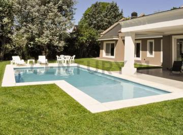 Casa · 365m² · 6 Ambientes · 2 Cocheras · Exclusiva Casa en Venta Club de Campo Los Pingüinos