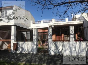 Casa · 158m² · 4 Ambientes · 2 Cocheras · Casa en Venta - Apto Credito - con Renta