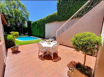 Casa de 5 ambientes, La Matanza · Chalet 5 Amb. en Venta. con Fondo Parquizado y Piscina. Toma Dpto. en Ramos