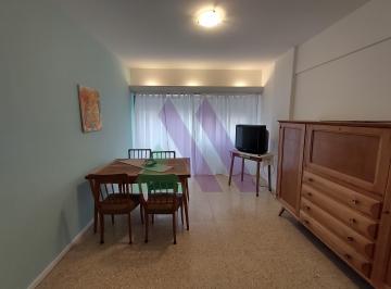 Departamento de 3 ambientes, Miramar · Departamento Céntrico 3 Ambientes con Dependencia y Cochera. Miramar