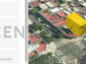 Terreno · 104m² · 3 Ambientes · 1 Cochera · Venta de Lote en Camarones Al 2200 Villa General Mitre, Caba Actualmente Casa de 3 Ambientes con Pat
