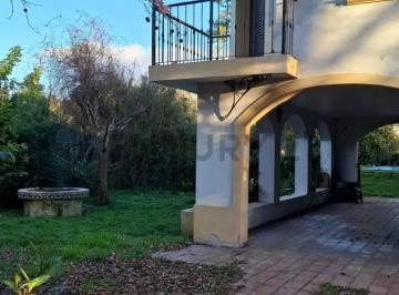 Casa · Casa en Venta en City Bell de 3 Dorm.