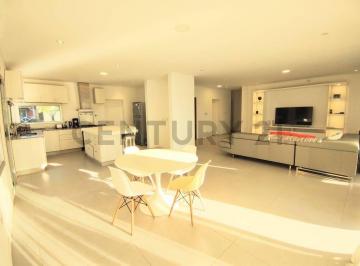 Casa · 220m² · 5 Ambientes · Casas en Venta en Hudson