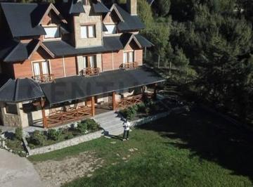 Casa · 383m² · 8 Ambientes · 2 Cocheras · Venta Casa San Martin de Los Andes. Faldeos de Chapelco