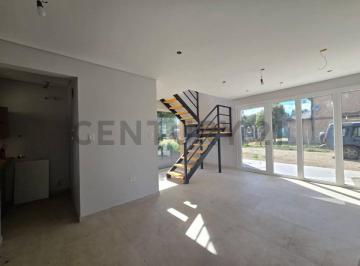 Casa · 70m² · 3 Ambientes · Duplex en Venta - Dina Huapi