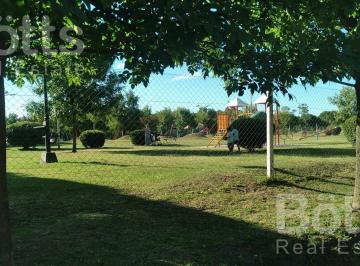 Casa · 183m² · 3 Ambientes · 3 Cocheras · Casa en Empalme de Lobos