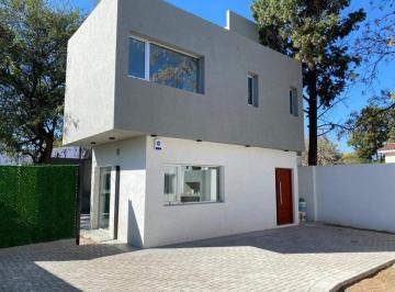 Casa · 220m² · 6 Ambientes · Casa 3 Dorm. Villa Belgrano