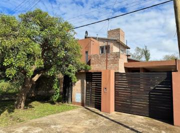 Casa · 110m² · 4 Ambientes · 1 Cochera · Venta Casa Dos Dorm. Funes