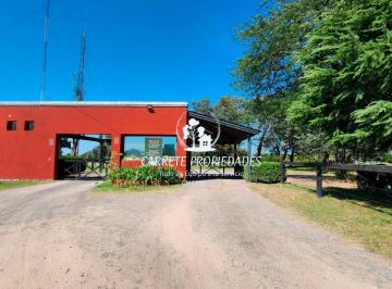 Casa de 6 ambientes, Pilar · Casa Estilo Moderno. 6 Ambientes. Ideal 2 Familias. Club de Campo La Ranita.