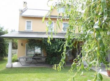Casa · 250m² · 6 Ambientes · 2 Cocheras · Casa en Venta en Barrio Septiembre –maroto Propiedades