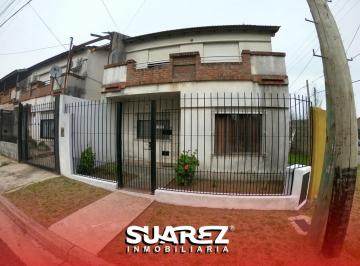 Casa · 100m² · 4 Ambientes · 1 Cochera · Casa en Venta de Dos Plantas - B. Cotevi