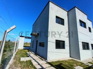 Casa · 149m² · 7 Ambientes · 2 Cocheras · Casa en Venta